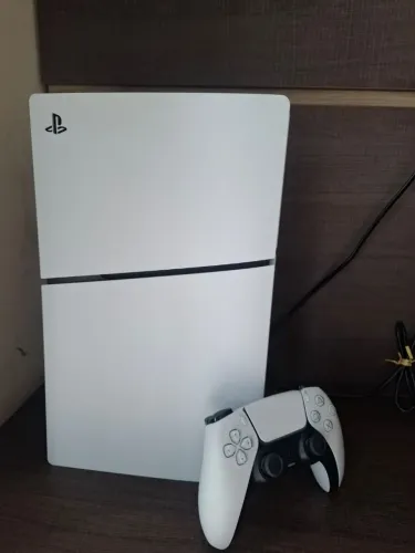 Vendo ps5 modelo slim 