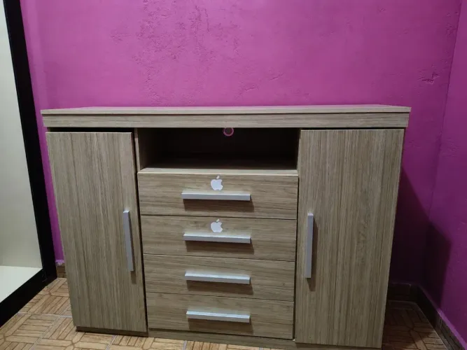 Rack/Balcão de Madeira com 4 Gavetas e 2 Portas
