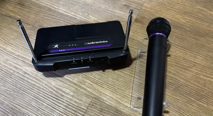 Microfone sem fio Audio Technica ATW T202
