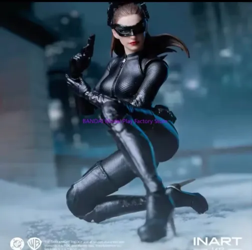 Catwoman 1/12 inart hot Toys Batman