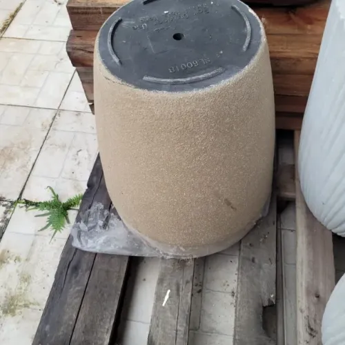 vasos com pequenas avarias