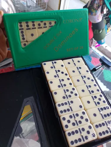 Dominó - grande e grosso