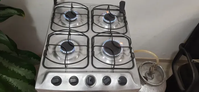 Fogão 04 bocas