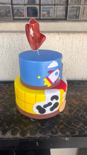 Bolo temático Toy story