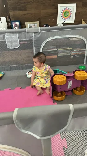 Cercado espaçoso para bebês 