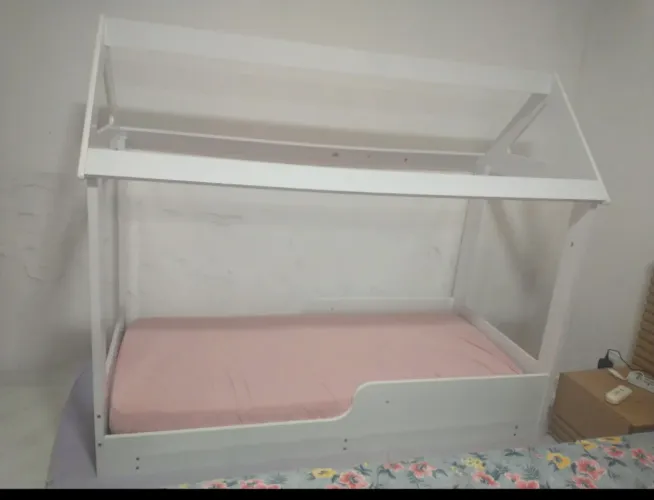 Cama infantil Montessoriana
