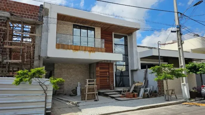 Casa à venda com 4 quartos no Condomínio Sol Nascente - Petrolina/PE