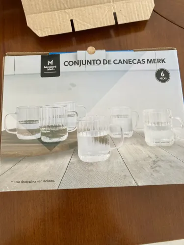 Jogo de canecas de vidro