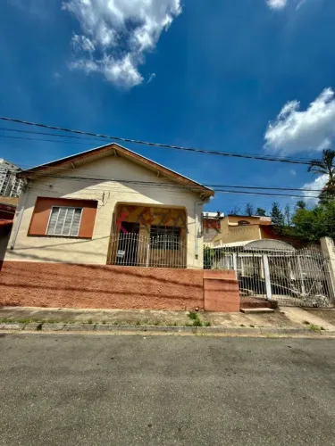 Comprar/vendo: Casa à venda, térrea com edícula e quintal, no Jardim Pitangueiras, Jundiaí