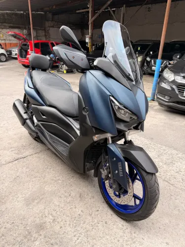 Xmax 250 ano 2023