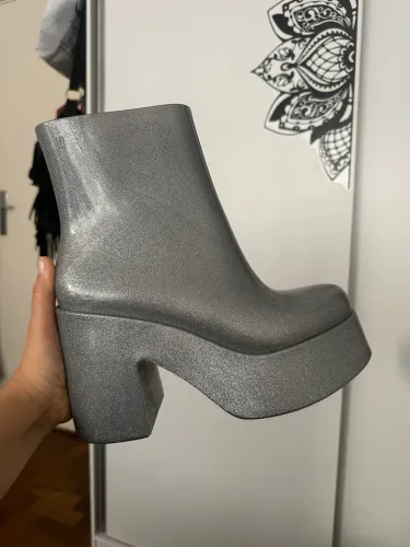 Bota Melissa