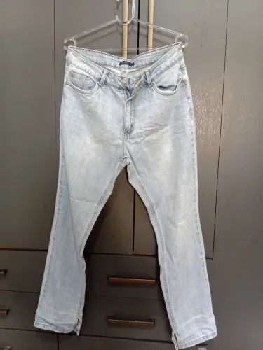 Calça jeans clara 
