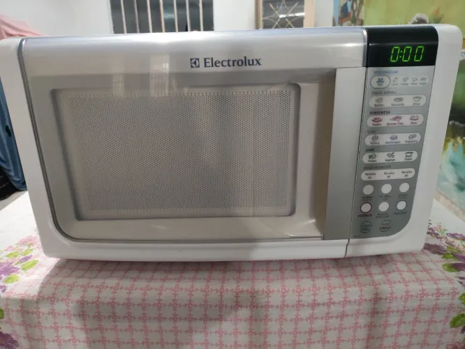 Microondas Electrolux,23 litros, entrego e garantia