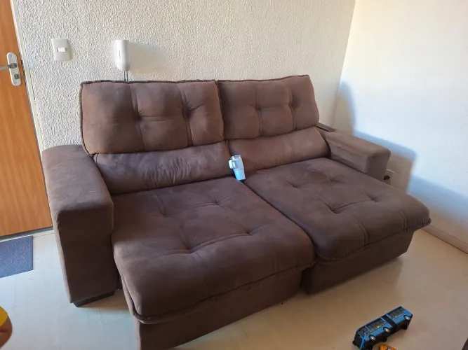 Sofa retrátil marrom 2,30m