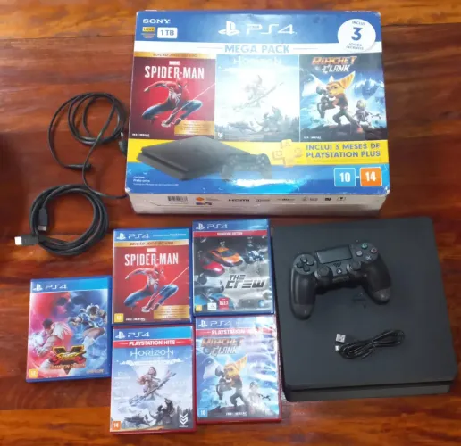 PLAY4 EM ÓTIMO ESTADO + 5 JOGOpS ORIGINAIS 