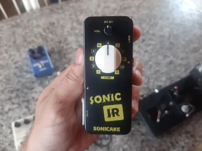 Pedal IR Sonicake Sonic IR com 11 bancos para guitarra violão baixo