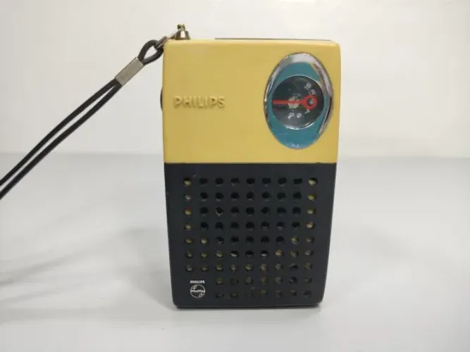 Rádio Radinho Philips Modelo 90 Rl 073 Alemão Funciona Skn Laranja-claro (Usado)