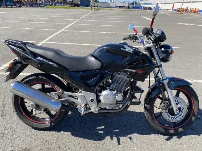 Honda Twister 2005 Preta
