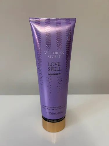 hidratante corporal love spell shimmer victorias secrets