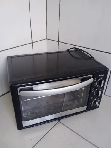Forno com defeito vendo pra quem queira arrumar vc interessado chamar aqui 