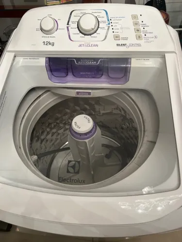 Máquina de lavar roupa 12kg