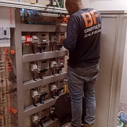 Serviços elétricos 