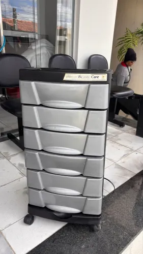 Carrinho para salão de beleza