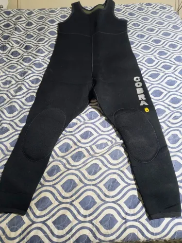 Roupa de Mergulho