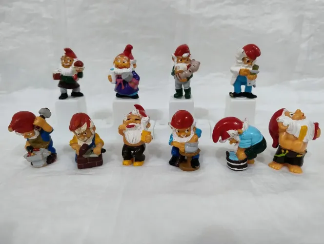 Kinder ovo Gnomos