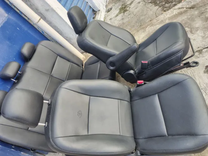Bancada em couro original do Etios sedan 2019