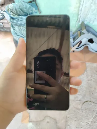 Realme C67 256gb 8gb de memória ram (resistente a queda)