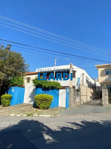 CASA ASSOBRADADA - ACLIMAÇÃO - SP