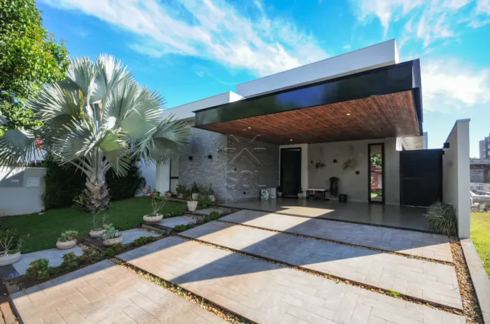 Casa de alto padrão à venda no Condomínio Residencial Florença - Foz do Iguaçu/PR