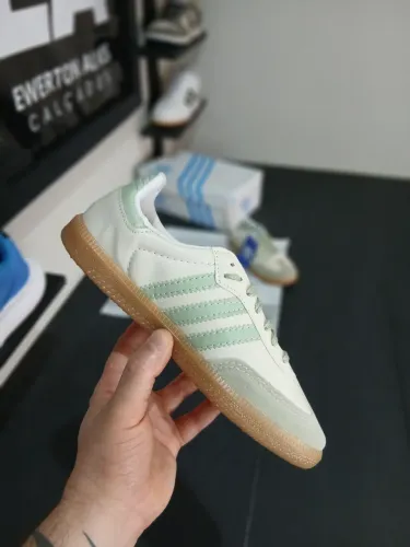 Tênis Adidas Samba na promoção - Novo na caixa tamanho 36 a pronta entrega Envio rápido