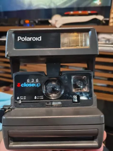 Câmera antiga Polaroid no estado