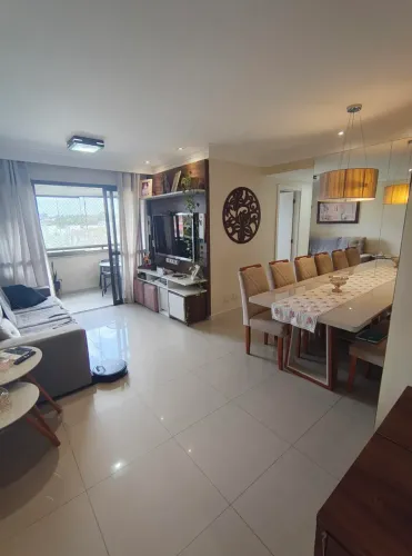 Apartamento à Venda com 3quartos sendo 2suites tem 79m2, Cond. Club Brisas em Paralela - S