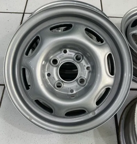 Jg Roda Original Vw Ferro Gol aro 13 4x100, Semi nova