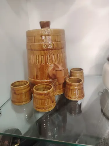 Conjunto de cerâmica Velho Barreiro