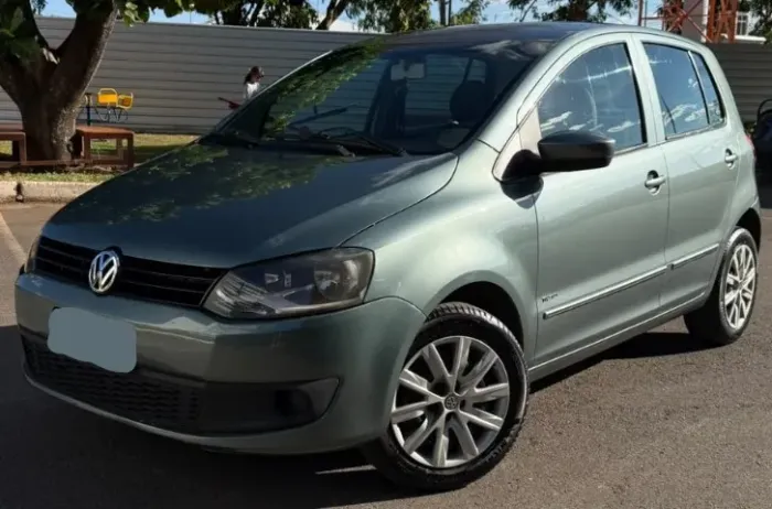 Volkswagen Fox 1.0 MI Total Flex 8V 5P 2010