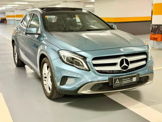 Mercedes-Benz GLA 250 Vision 2.0 TB 16V 211cv Aut. 2015