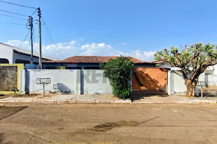 OPORTUNIDADE: CASA PEDRA PRETA - MT