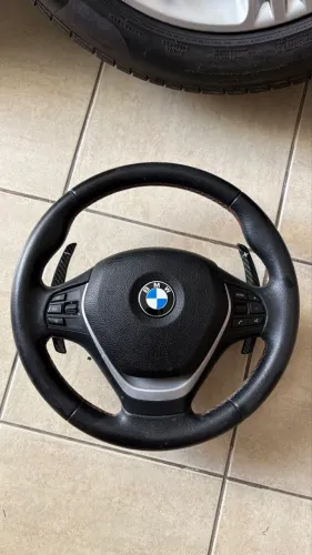 Volante BMW 320i 2015 com Air Bag e Comando de Som