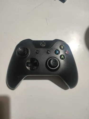 Controle Xbox one.