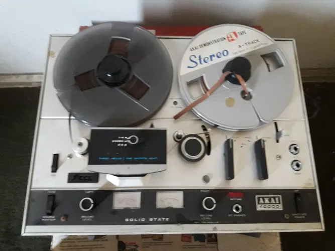 Rolo Akai  4000 D