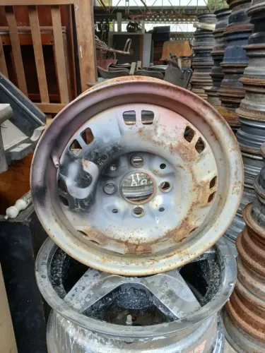 Roda Aro 13 de Voyage antigo (valor da unitário)