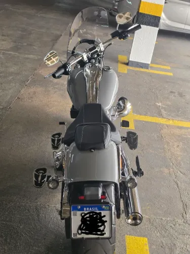 HARLEY-DAVIDSON SOFTAIL BREAKOUT