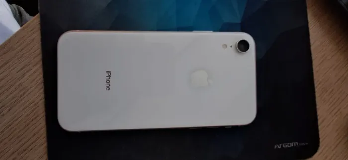 Vende-se IPhone XR 