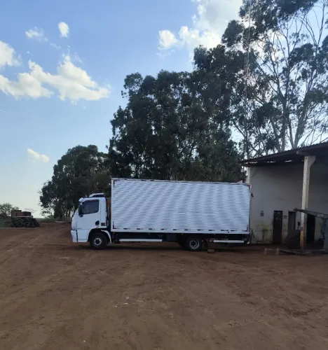 Accelo 815 2013