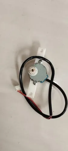 Motor de passo aletas climatizador Consul