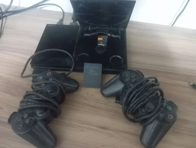 VENDO VIDEO GAME? 100% acompanha 2 maneta fio etc.:
